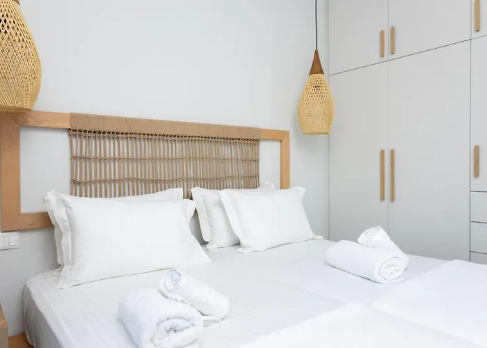 Alsea Seafront Apartments In Agia Pelagia Kythera