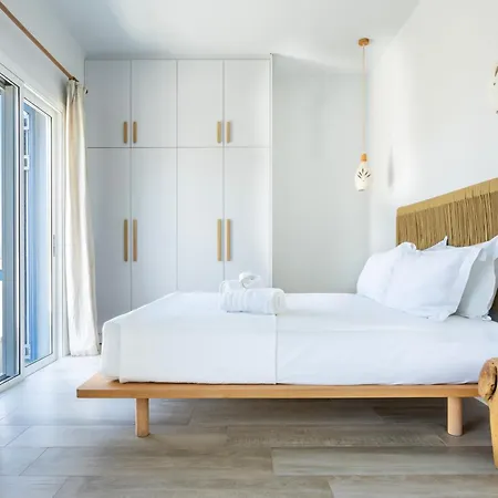 Alsea Seafront Apartments In Agia Pelagia Kythera Exterior photo